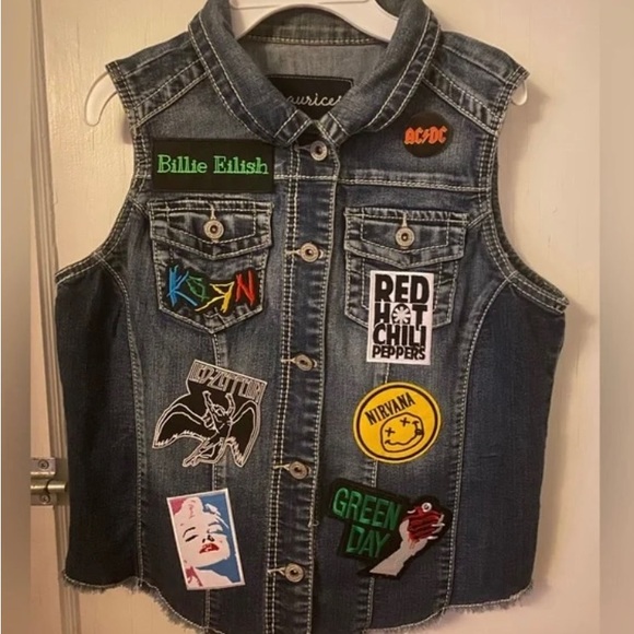 CUSTOMIZED DENIM VEST JACKET W/ THE ICONIC ROCK BANDS!! 18 PATCHES ON IT !! - Picture 9 of 12